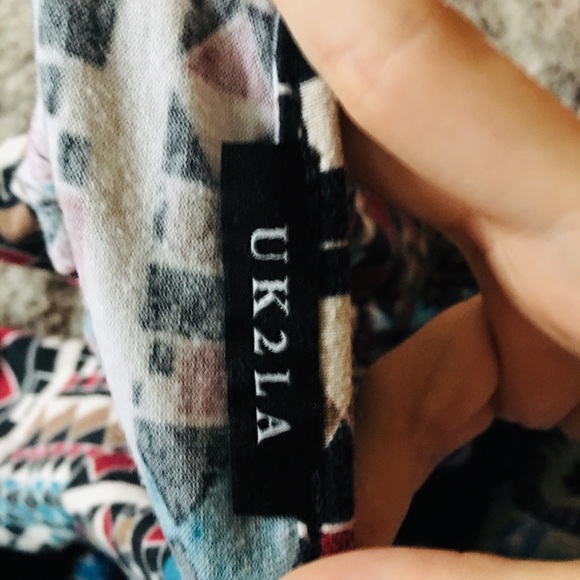 Super cute pattern crop top❤️ - Picture 3 of 3